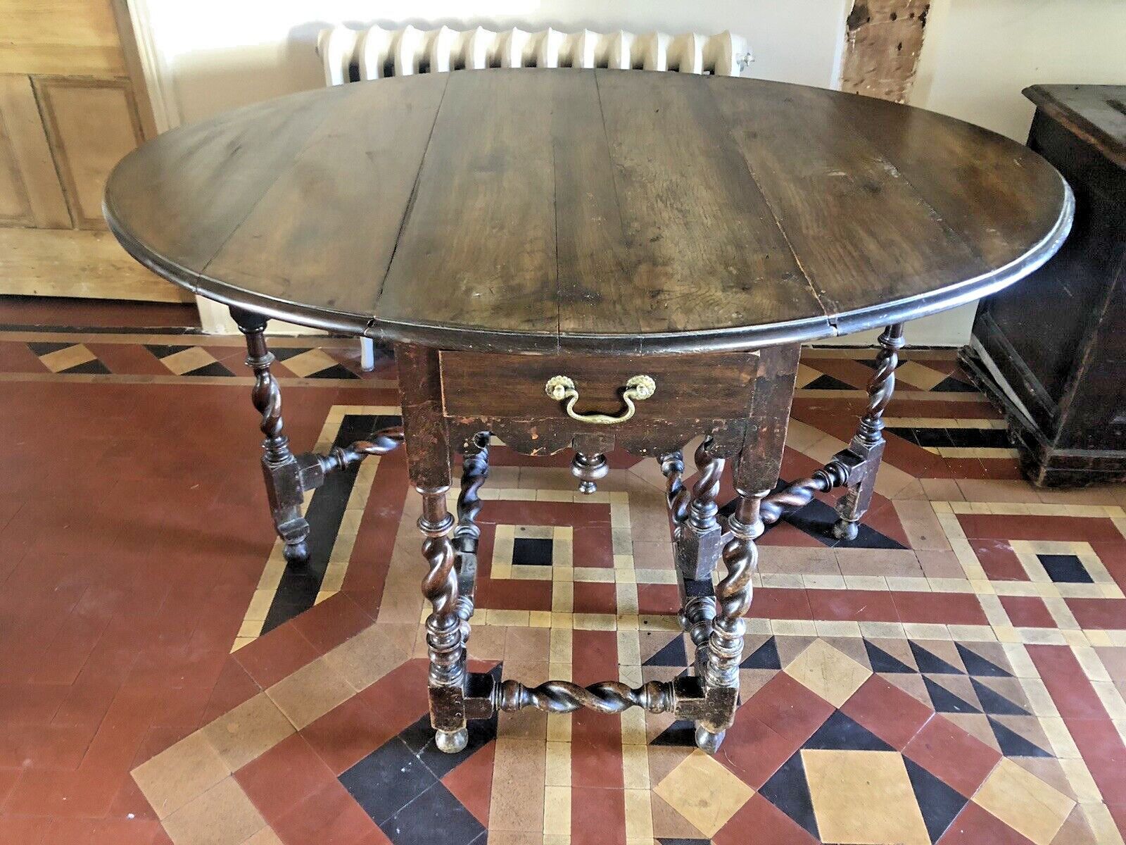 Original English Oak Oval Antique Dining Kitchen Drop Leaf Gateleg