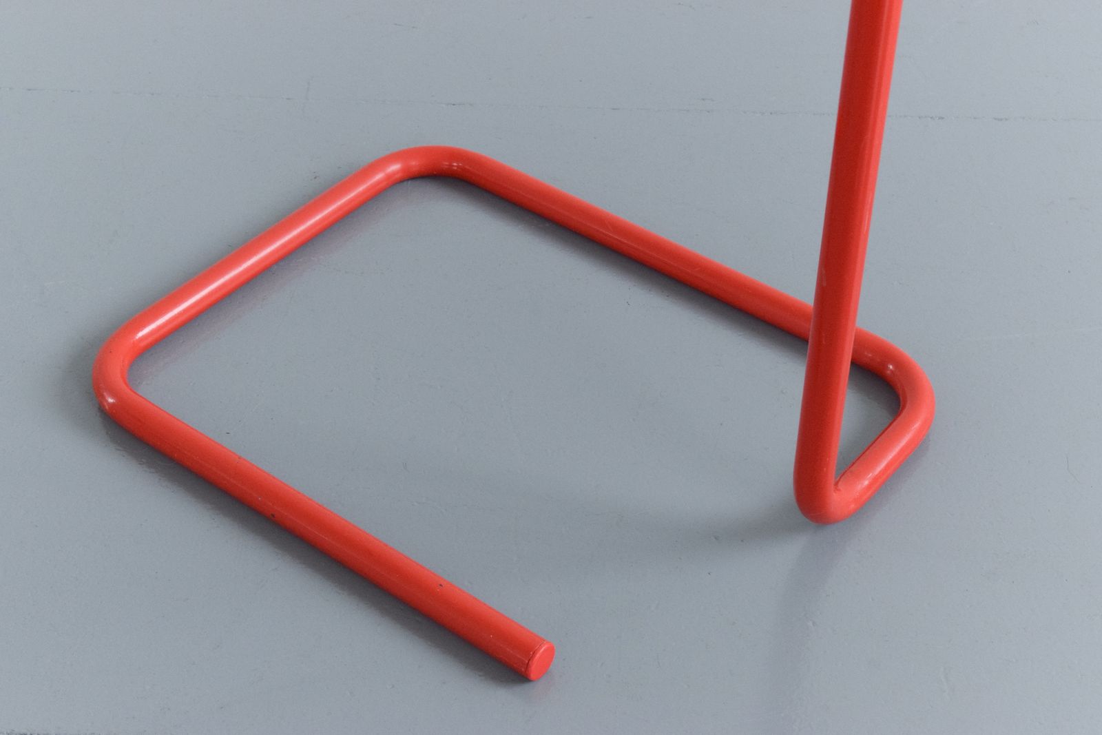 Vintage 1980s Ikea 'Grund / Järpen' Red Metal Vanity Clothes Stand