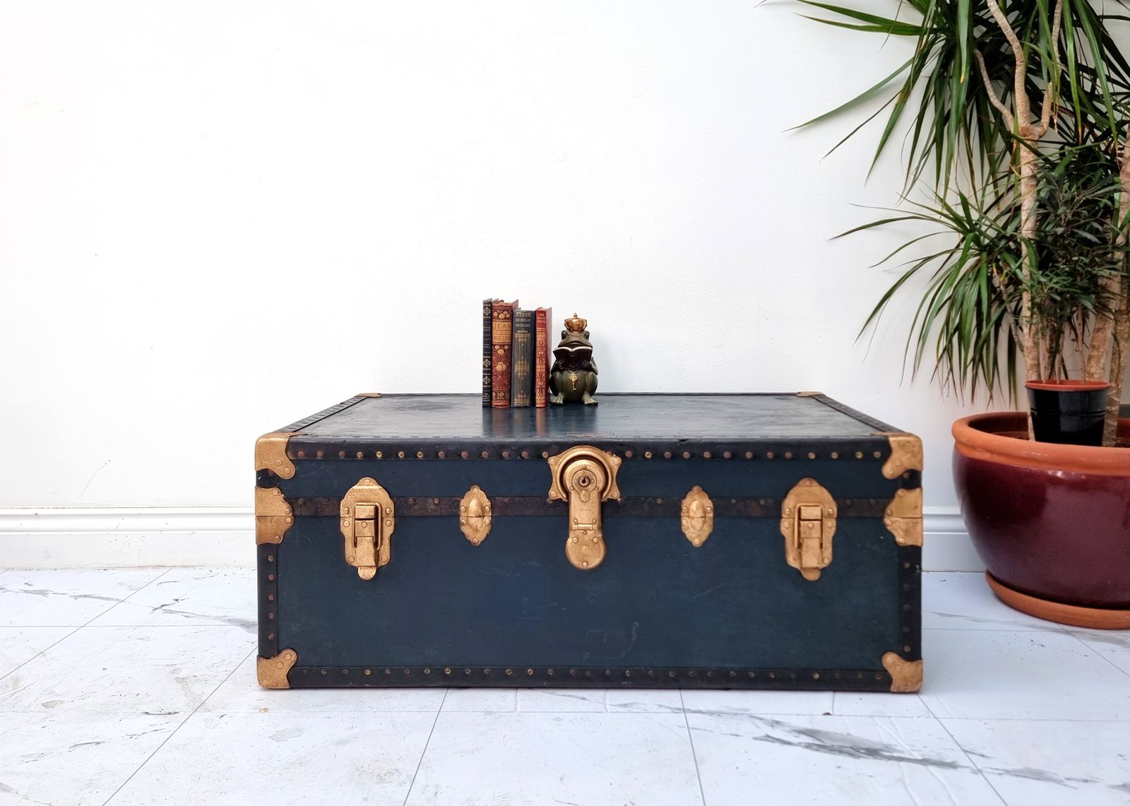 Antique Victor Luggage Travel Steamer Cabin Trunk 1910s | Vinterior