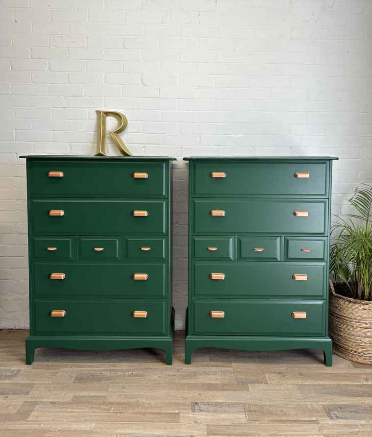 Unique Pyramid Triangular Chest Of Drawers Painted Stripey Bright Green | Vinterior Unique Pyramid Triangular Chest Of Drawers Painted Stripey Bright Green | Vinterior