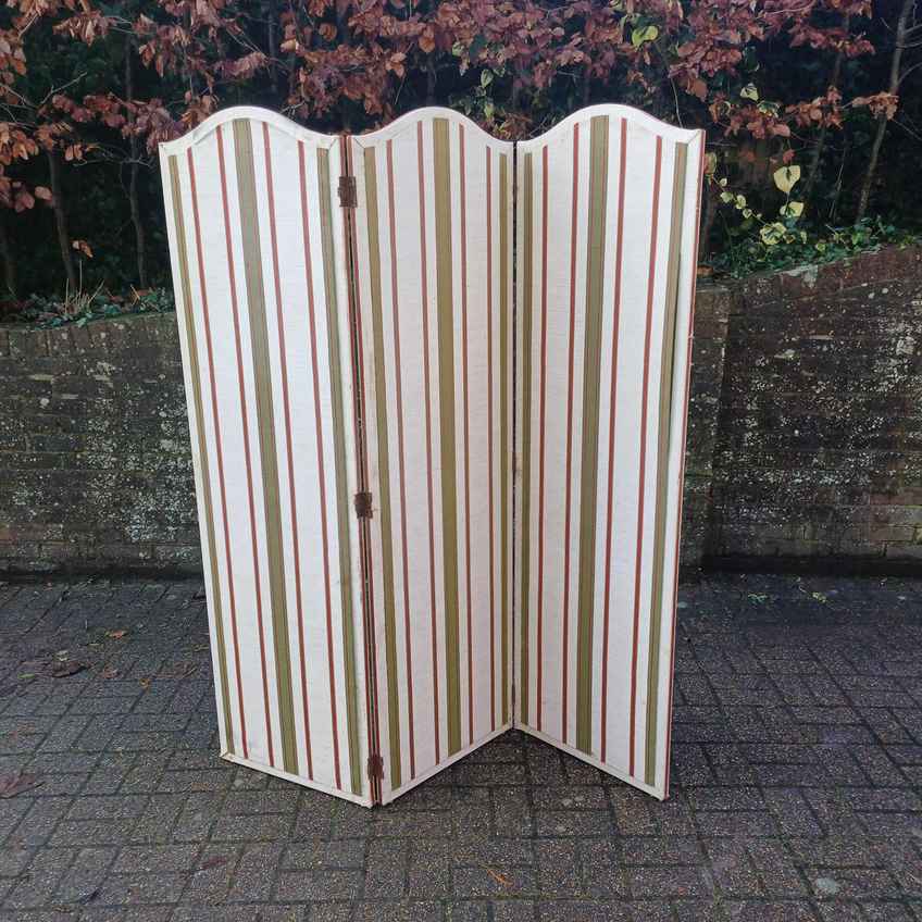 Vintage Fabric Three Fold Dressing Screen | Vinterior Vintage Fabric Three Fold Dressing Screen | Vinterior