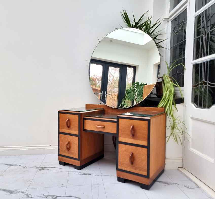 Vintage Golden Oak Kneehole Dressing Table | Vinterior