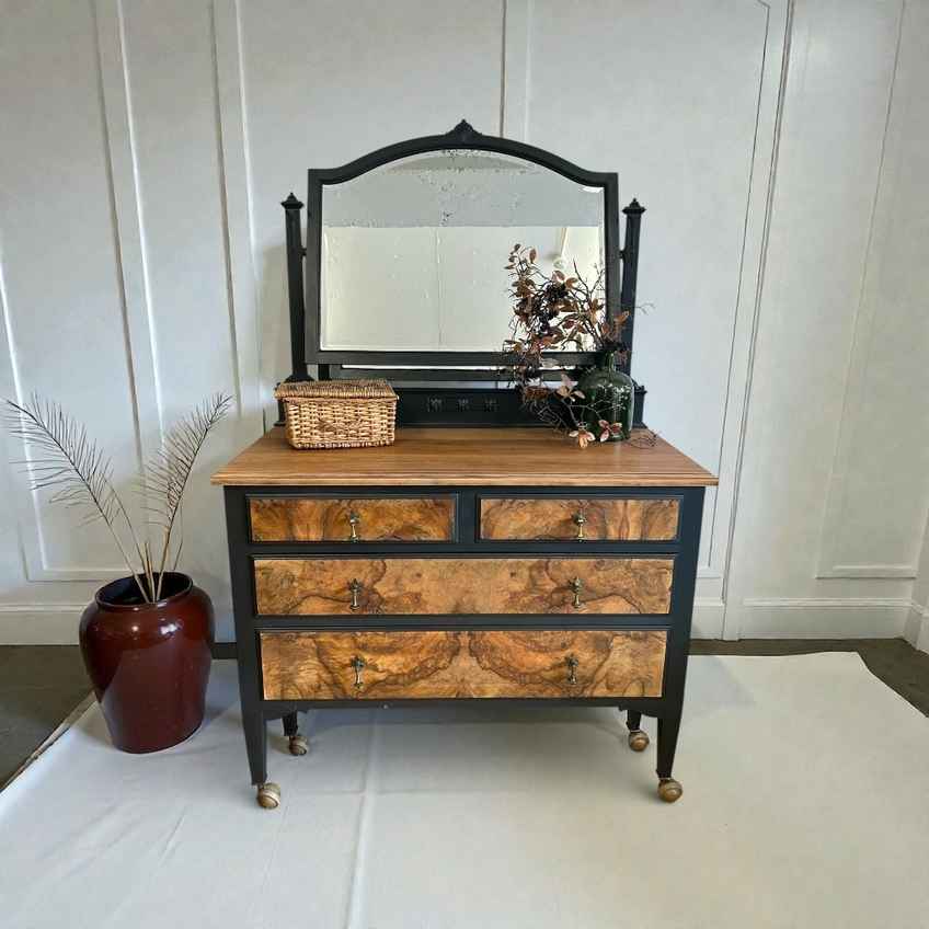 Vintage Black Dressers For Sale | Vinterior