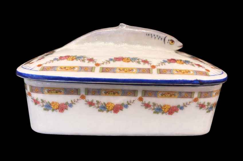 chinese lidded fish box Porcelain Box, Enameled Birds and Flowers Chinese Cloisonne Pumpkin Form Lidded