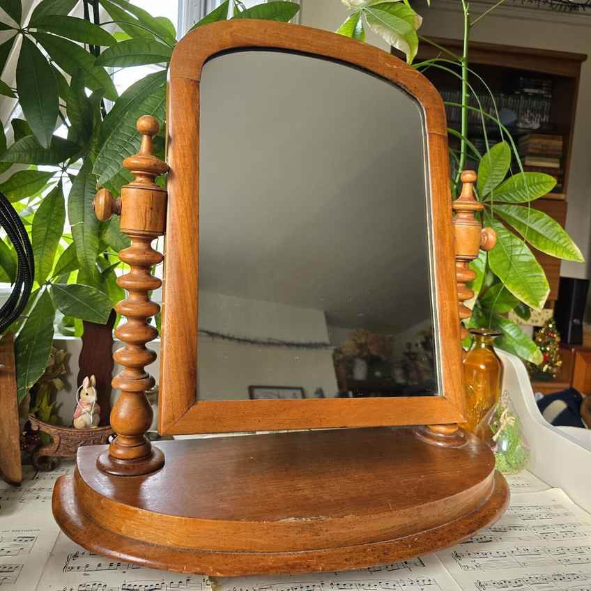 green emerald velvet dress Vintage Dressing Table Mirror – Kernow Furniture main image 1