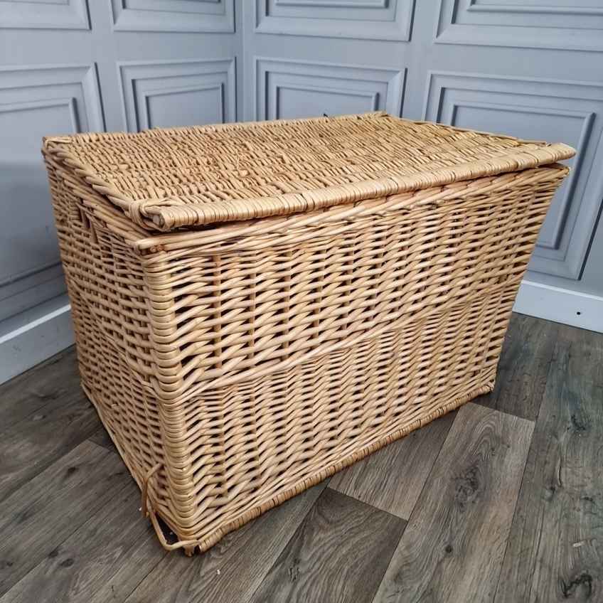 Vintage 1970s Wicker Fishing Tackle Basket / Seat Storage Box & Shoulder  Strap | Vinterior