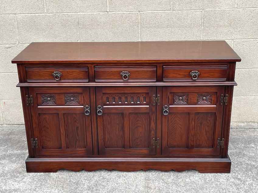 A Wood Brothers Old Charm Vintage Carved Oak Sideboard / Dresser