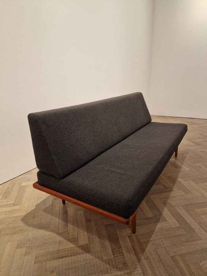 Mid Century Minerva Teak Danish Sofa/Daybed By Peter Hvidt & Orla
