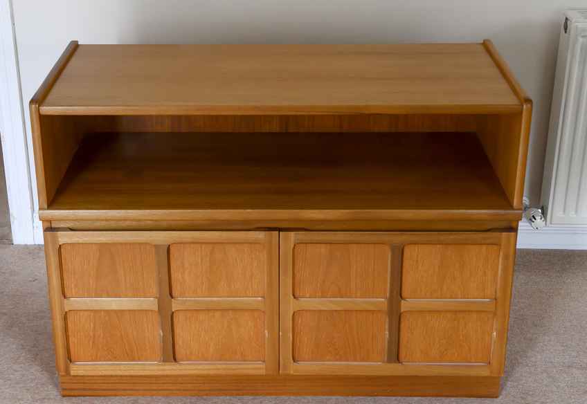 Parker Knoll Nathan Squares Teak Sideboard | Parker Knoll | Vinterior