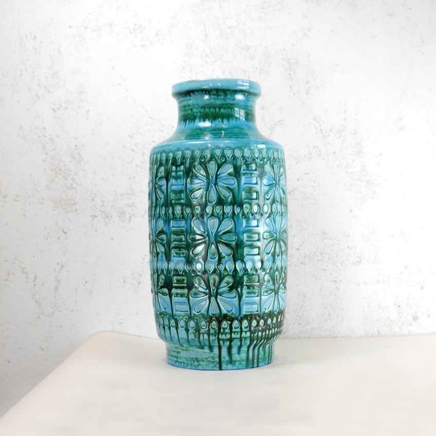 Antique Trilobed Majolica Vase Ginori 1860 With Festoons. Blue