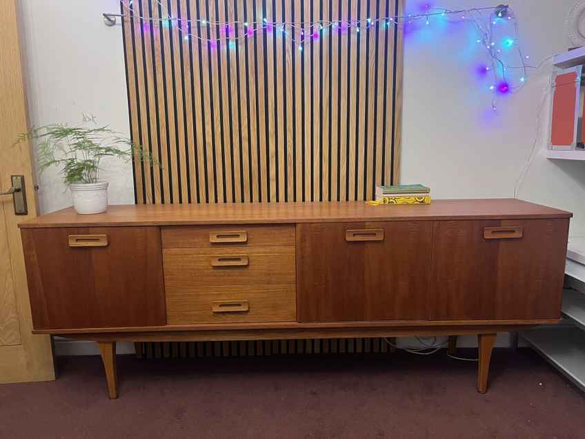 Stonehill furniture, 70’s Teak Sideboard Teak Sideboard by Stonehill, UK 1960's — Introverso