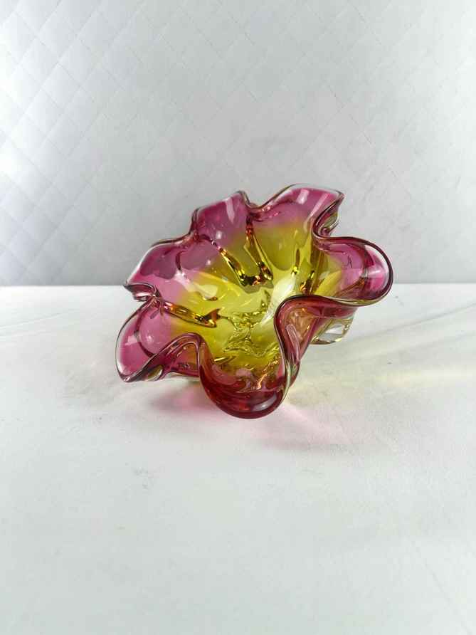 Unused Vintage 70s Bohemia Czech Cranberry Pink Star Shaped Art