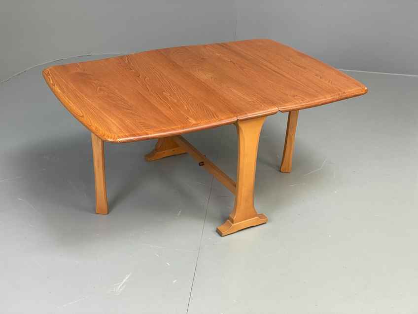 Vintage Ercol Model 820 Gateleg Folding Coffee Table | Ercol