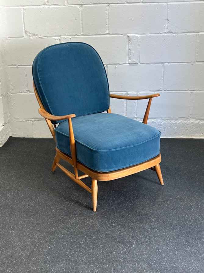 Ercol 524 Armchair | Ercol | Vinterior