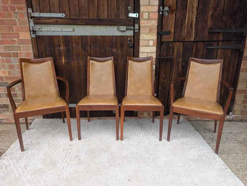 Set Of 4 Teak Dining Chairs By G Plan | Leslie Dandy | Vinterior