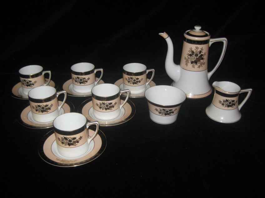 Antique Noritake Porcelain Beige And Gold Mosq Design 11 Piece