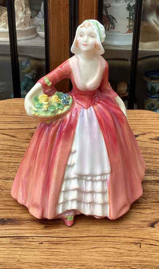 1957 Royal Doulton Figurine Hn2229 Southern Belle 8 Tall | Royal