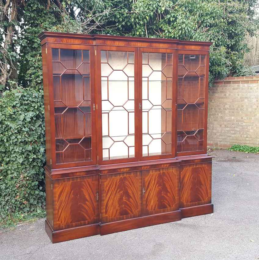 Reprodux Bevan Funnell Breakfront Library Bookcase | Vinterior