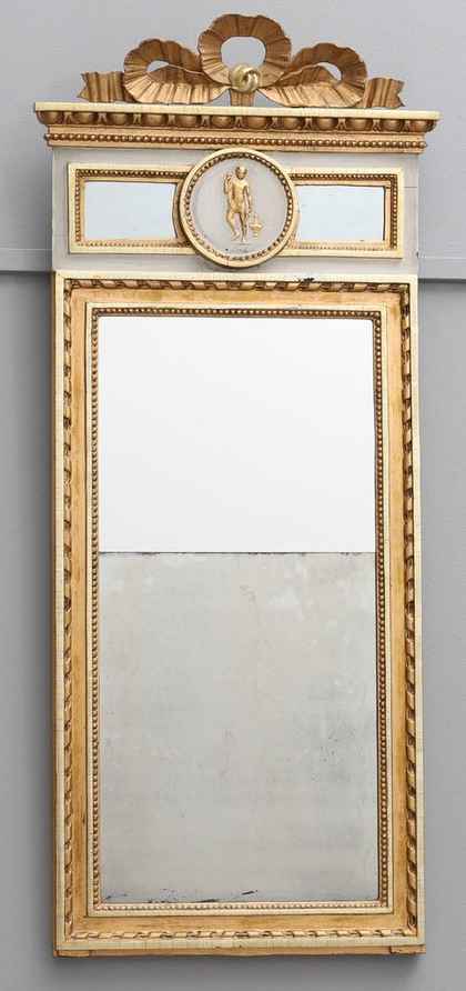 Antique Swedish Mirrors - Curated Collection | Vinterior