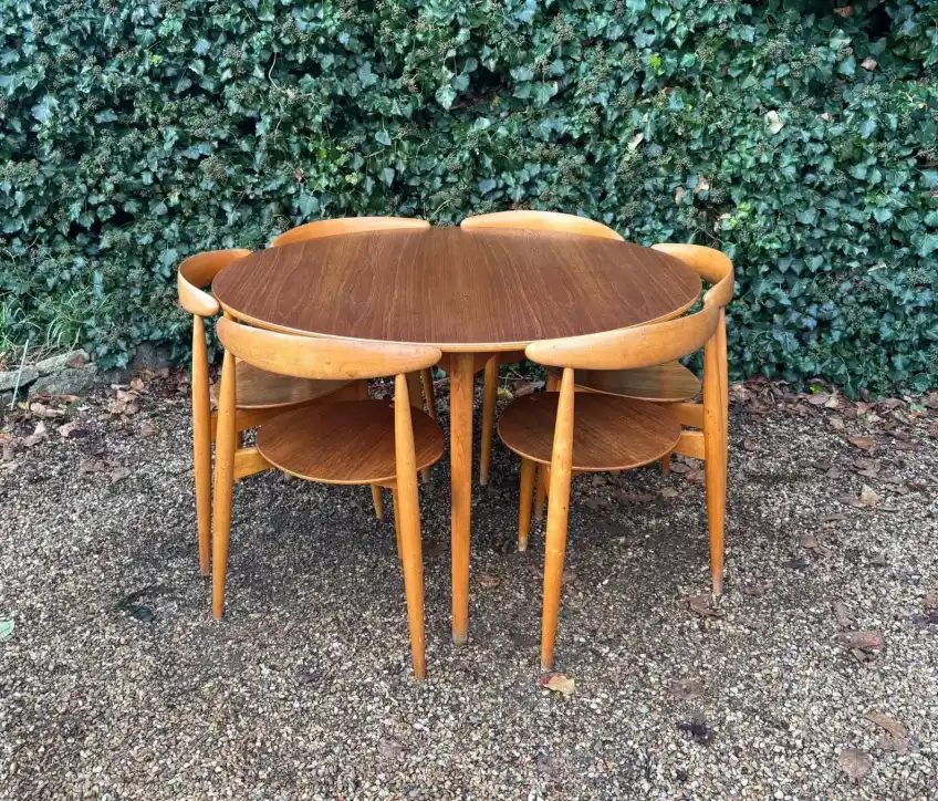 Iconic Fritz Hansen Tables | Vinterior