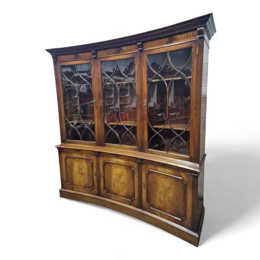 Traditional English Bevan Funnell Furniture | Vinterior