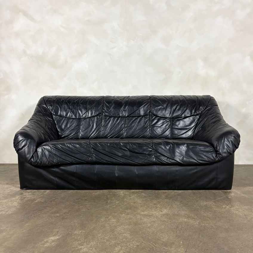 Buy from Relics of Retro - A Trusted Seller | Vinterior