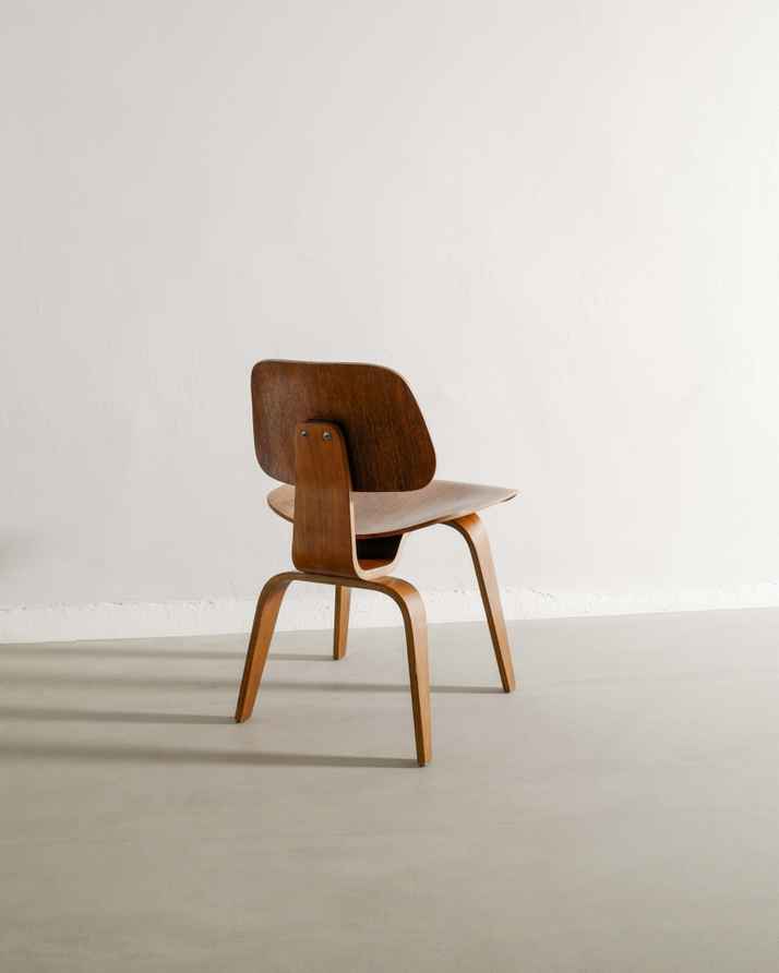 Charles & Ray Eames For Herman Miller Plywood Dcw Dining Chairs