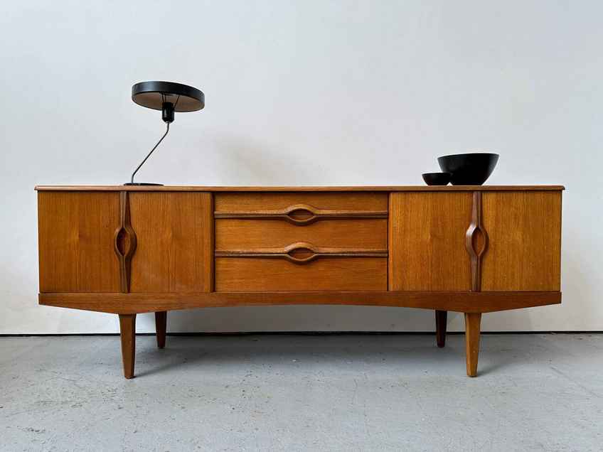 Vintage Mcm Teak Large 1970's Stateroom Sideboard By Stonehill