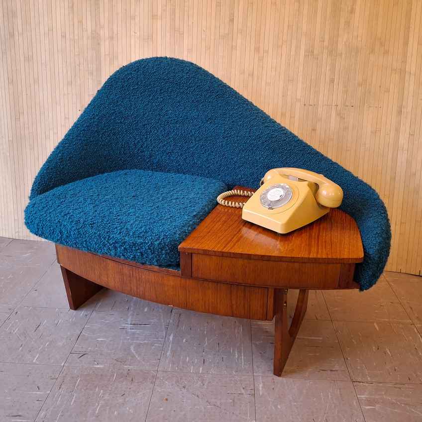 Chippy Telephone Seats For Sale | Vinterior