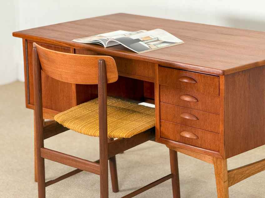 Mid Century Danish Teak Executive Desk By Svend åge Madsen For