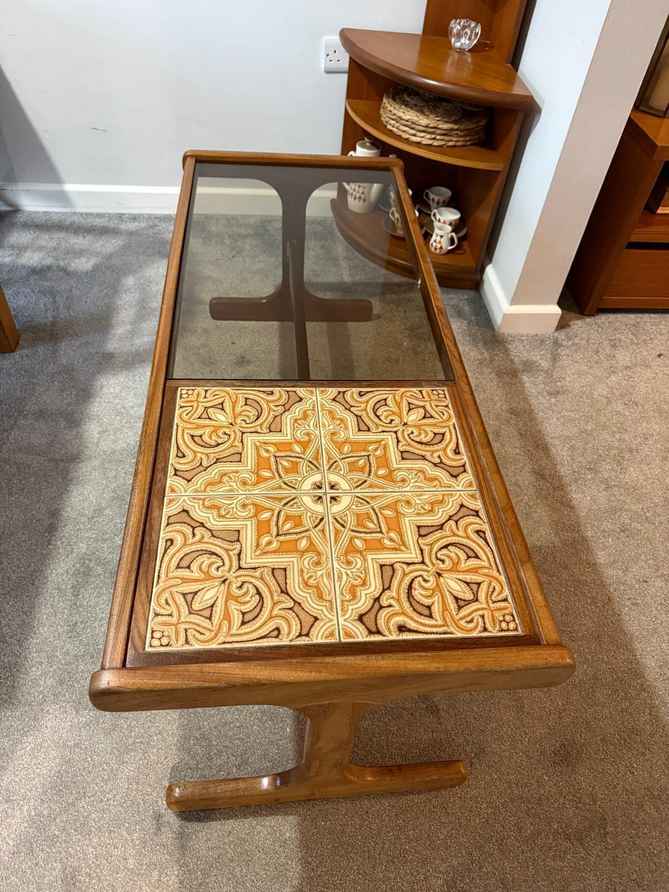 G-PLAN フレスコRECTANGULAR GLASS TABLE G-PLAN フレスコRECTANGULAR GLASS TABLE A G-Plan Fresco teak and