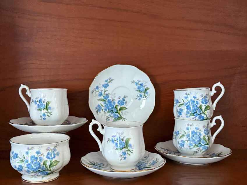 Royal Albert Set For Six, Made In England, Berkeley Pattern, Tea