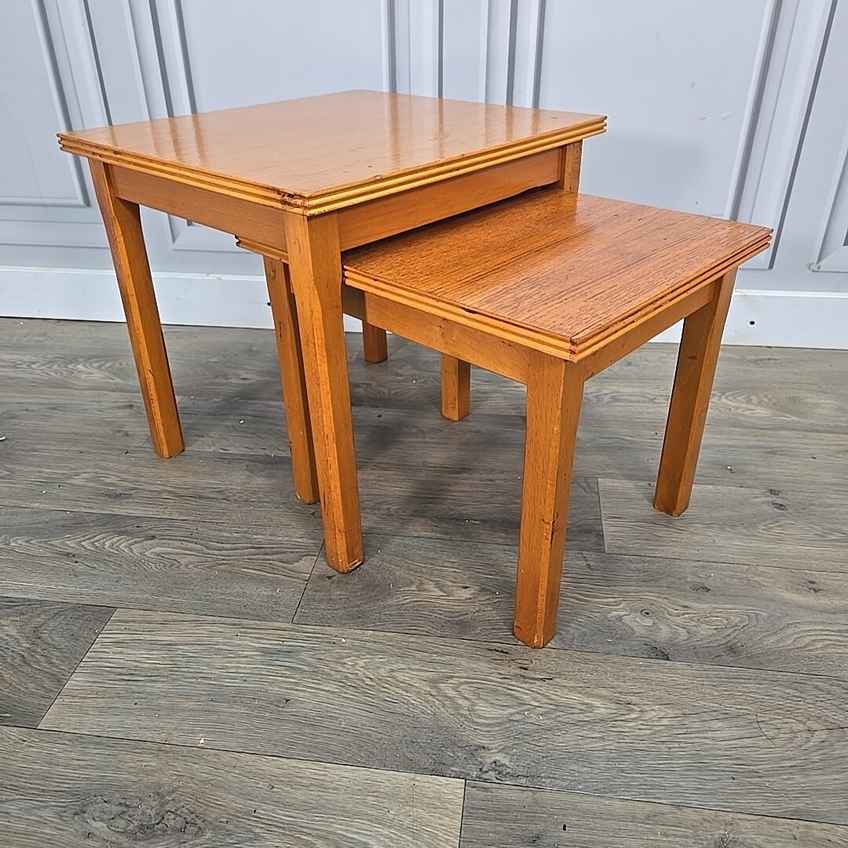 Vintage & Antique Nesting Tables For Sale | Vinterior