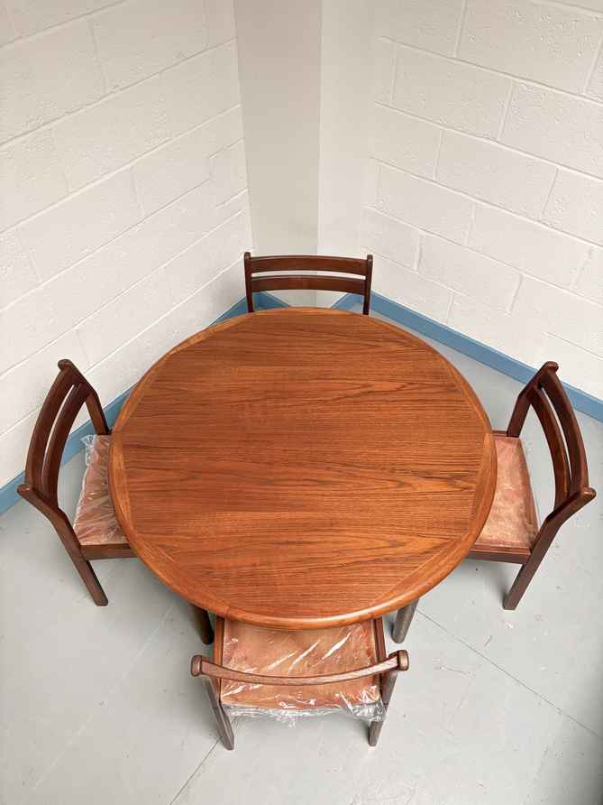 Mid Century G Plan Circular Extending Dining Table & 4 G Plan