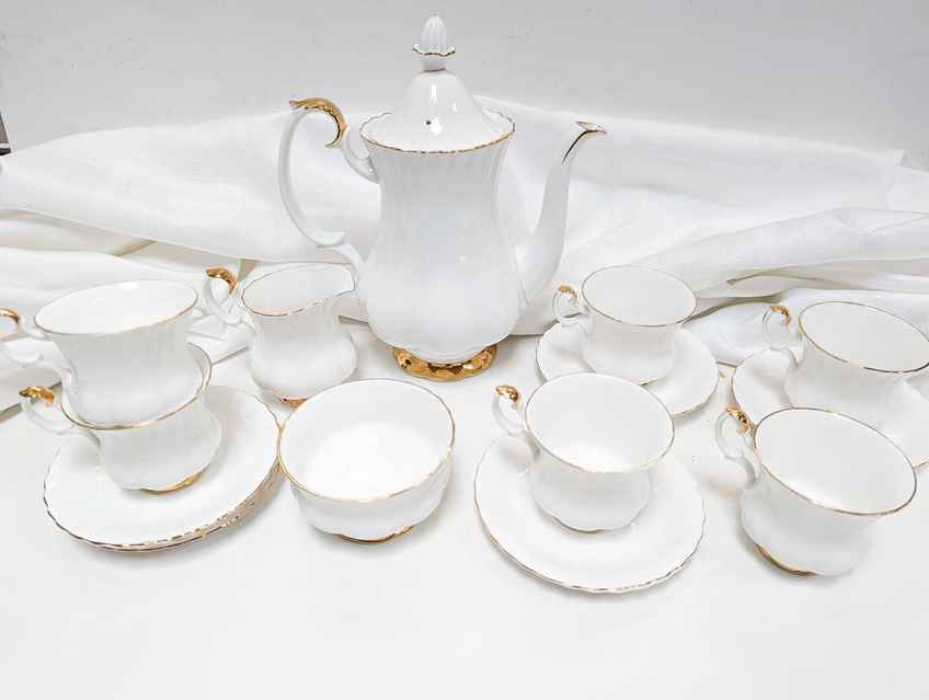Royal Albert Set For Six, Made In England, Berkeley Pattern, Tea