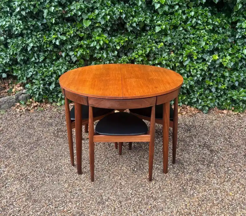 Original Nathan Roundette Extendable Table With Matching Chairs